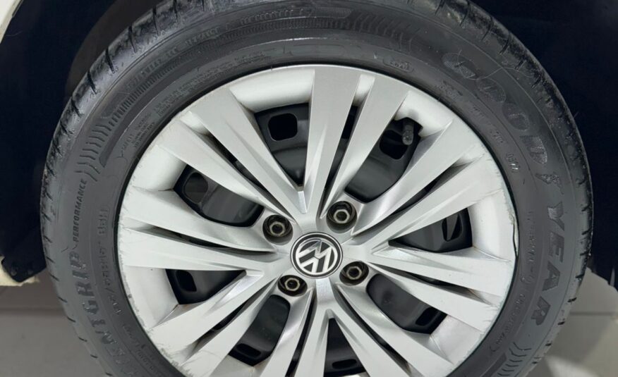 VOLKSWAGEN   VOYAGE  1.6 MSI TOTALFLEX 4P MANUAL